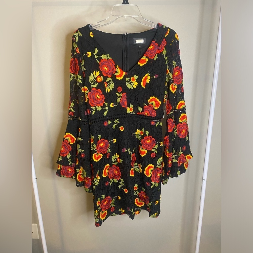 Alexia Admor floral embroidered lace dress with bell sleeves